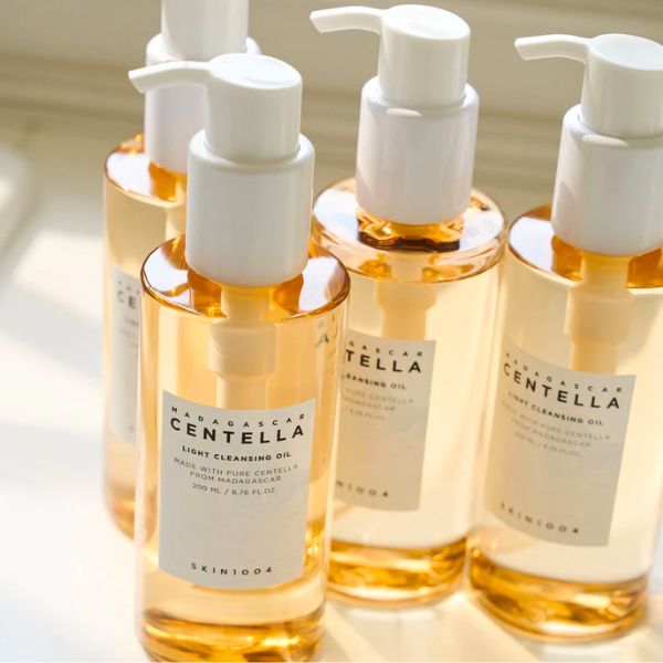 Madagascar Centella Light Celaning Oil Skin1004
