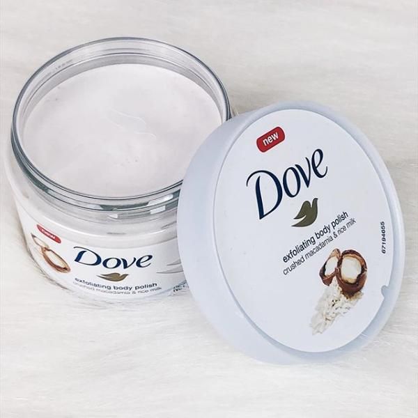 Exfoliante Corporal crushed macademia & rice milk Dove