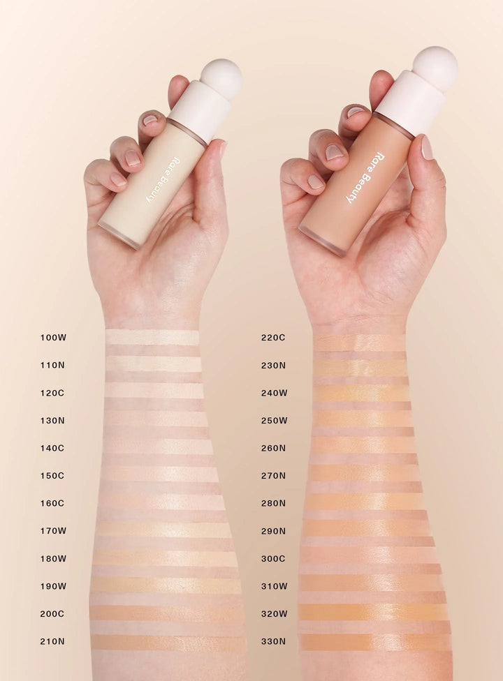 Liquid Touch Weightless Foundation 140C Rare Beauty *BAJO PEDIDO*