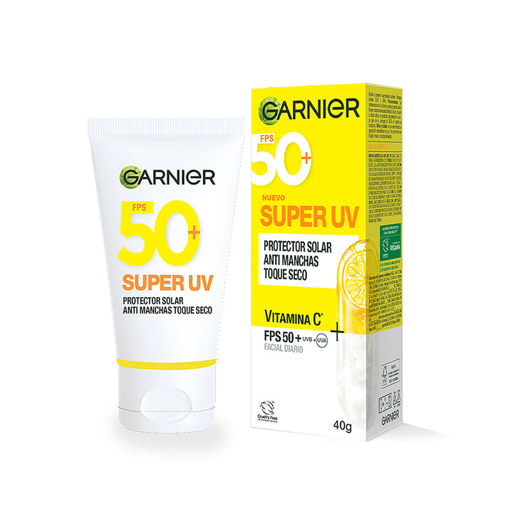 Super UV Protector Solar Antimanchas Toque Seco FPS50 Garnier