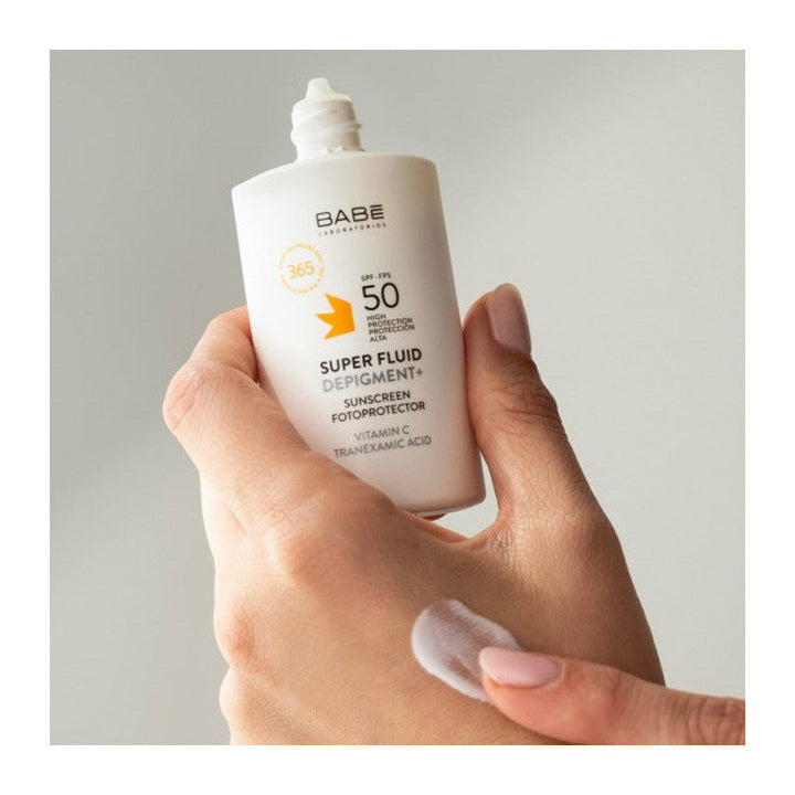 Fotoprotector Despigmentante Super Fluid SPF50 Babe